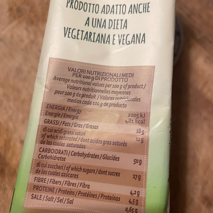 photo of Verde & Bio Fagottino Vegano con farina integrale e crema di cioccolato biologico shared by @lacompagniadialex on  12 Nov 2022 - review