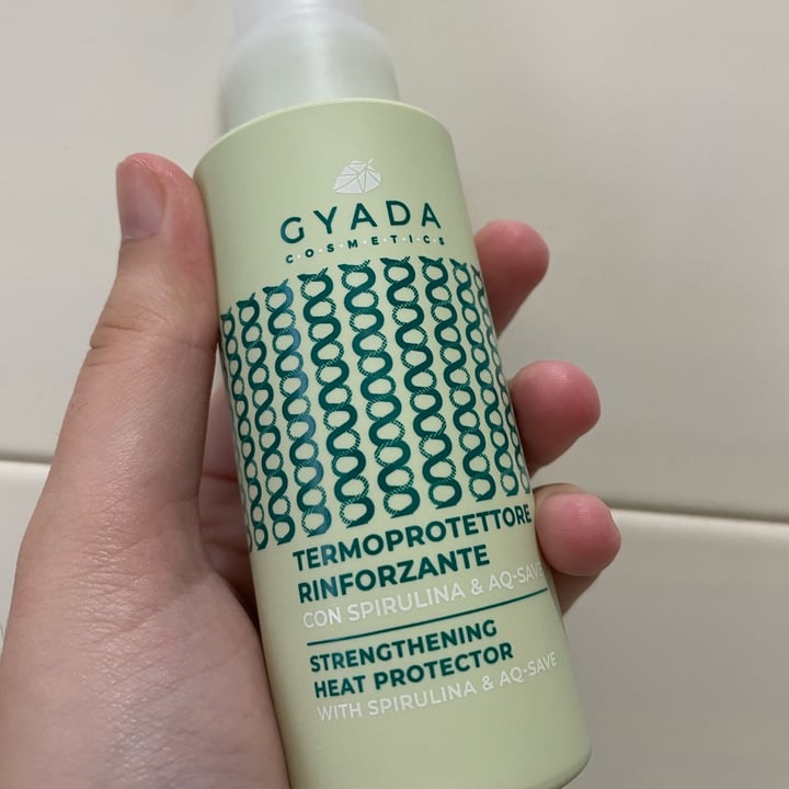 photo of Gyada Cosmetics Termoprotettore Rinforzante shared by @mariapia17 on  30 May 2022 - review