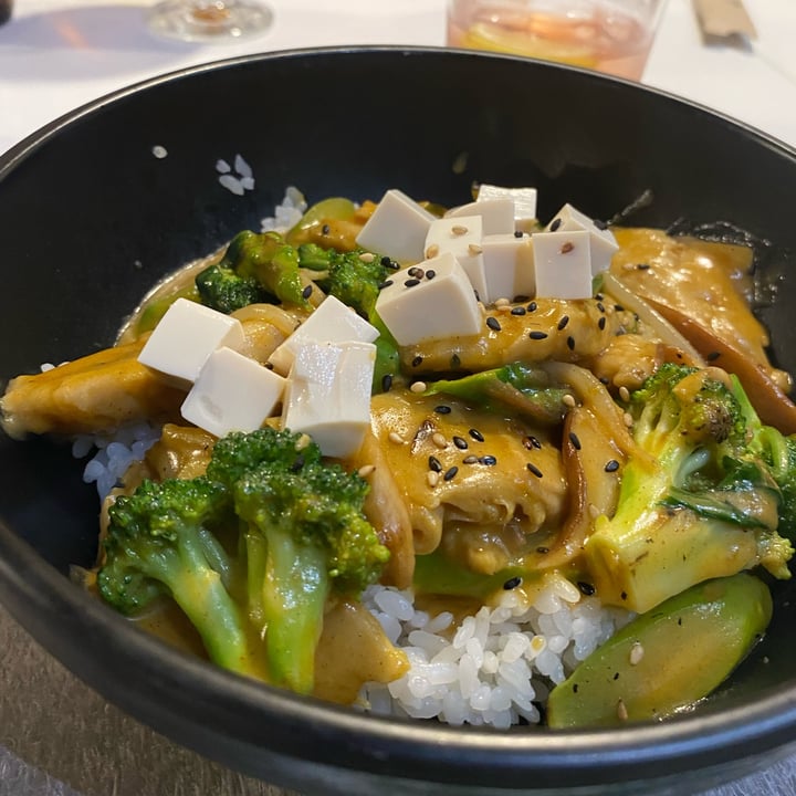 photo of UDON Vegan Karee & Tofu shared by @goudieeiduog on  03 Nov 2022 - review