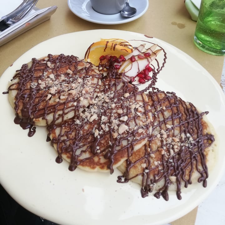 photo of Buddy Italian Restaurant Cafè Pancakes con crema di nocciole shared by @desispois on  27 Nov 2021 - review