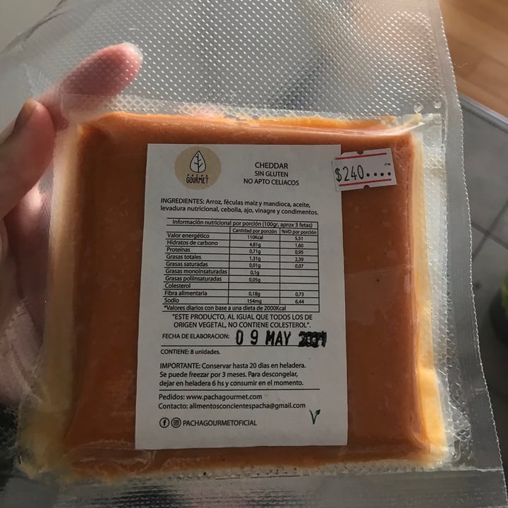 review photo of Pacha Gourmet Queso Cheddar shared by @trinu on 27 May 2021 - review