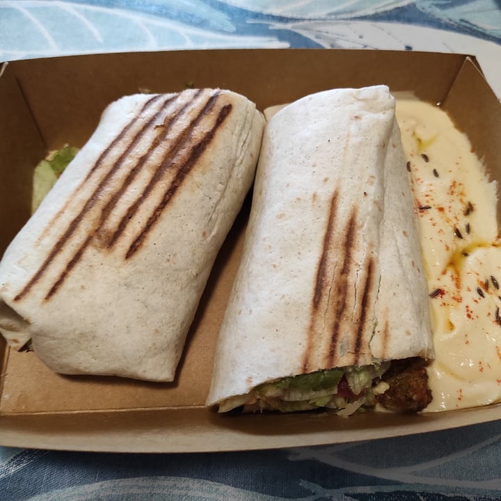 photo of Mille e Una Notte Udine Piadina con falafel e hummus shared by @alicewithcats on  30 Apr 2022 - review