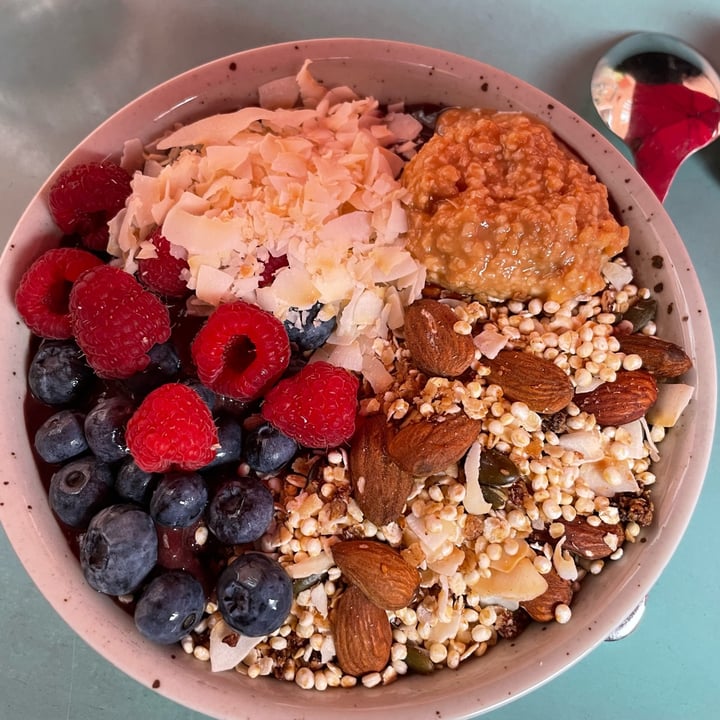 photo of Mahalo Smoothie Bowl shared by @federicapi on  18 Aug 2022 - review