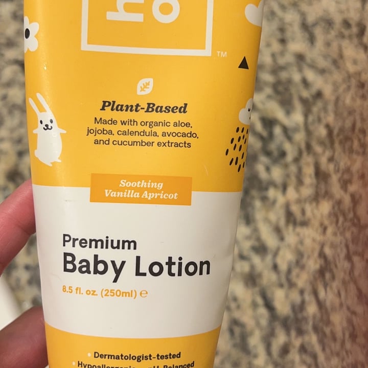 photo of Hello Bello Premium Baby Lotion shared by @fariaanninha on  21 Apr 2022 - review