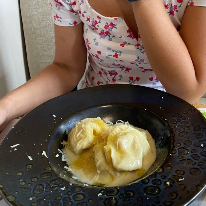photo of Essenza Love Natural Food cappellacci ripieni di carbonara con crema di gondino con tartufo fresco e pepe nero shared by @negas on  15 Sep 2022 - review