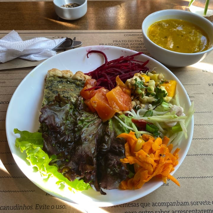photo of Ser-Afim Restaurante Vegetariano Salada Do Dia shared by @tauanemelo on  01 Aug 2022 - review