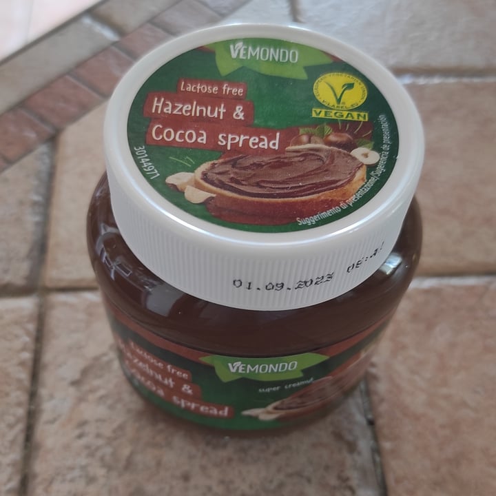 photo of Vemondo lactose free hazelnut & cocoa spread shared by @giorgia3 on  19 Sep 2022 - review