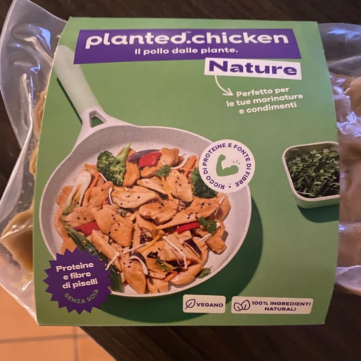 photo of planted.chicken Planted.chicken Nature shared by @silviapa on  05 Oct 2022 - review