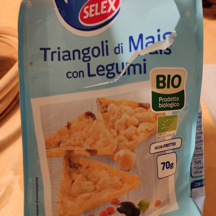 review photo of Vivi bene selex Triangoli Di Mais Con Legumi shared by @xeverlong on 15 Mar 2022 - review