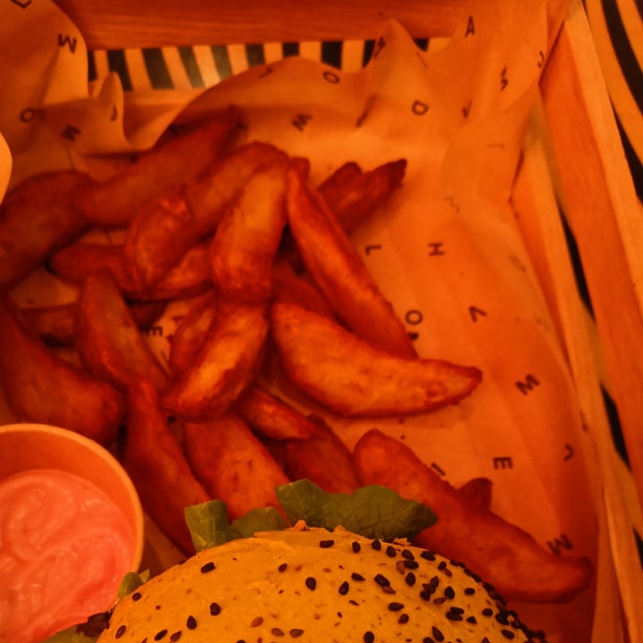 review photo of Flower Burger Patate Savory shared by @artisticale on 16 Apr 2022 - review