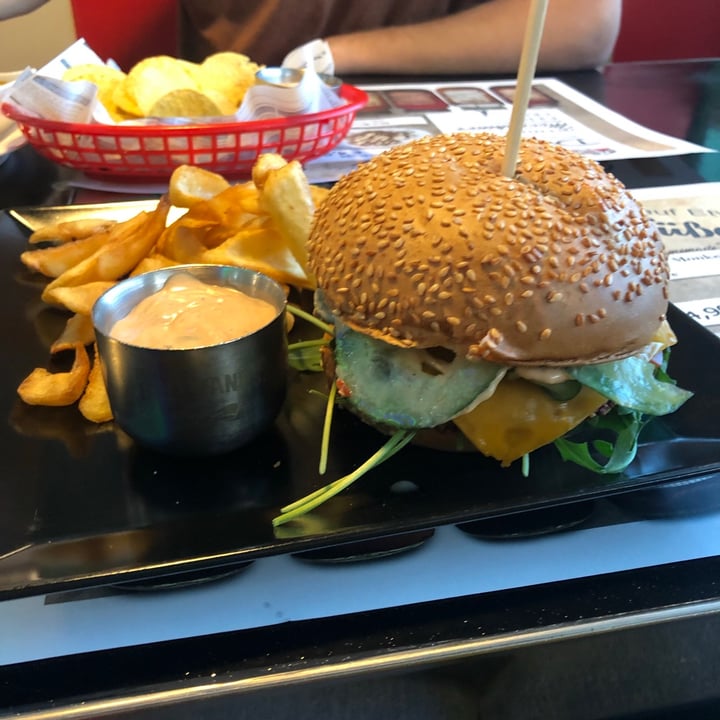photo of True Fellas Diner Veganer Burger shared by @annaharrer on  18 Oct 2020 - review