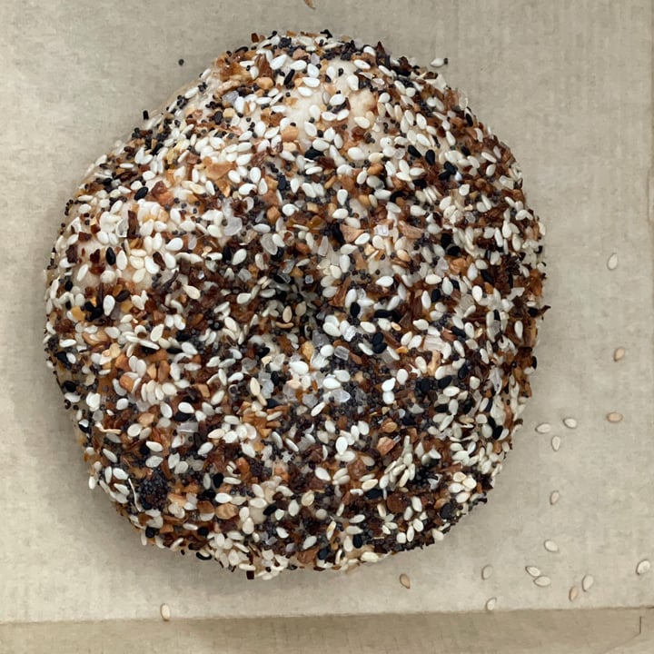photo of Root2RiseNY Gluten free everything bagel shared by @janetisvegan on  20 Feb 2022 - review