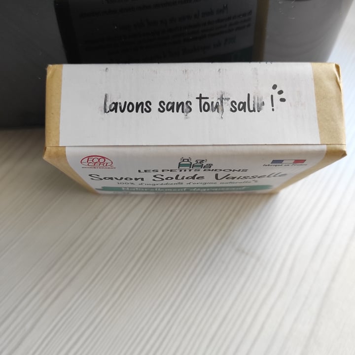 photo of les petits bidons savon solide vaisselle shared by @lamiafamigliaveg on  17 Sep 2022 - review