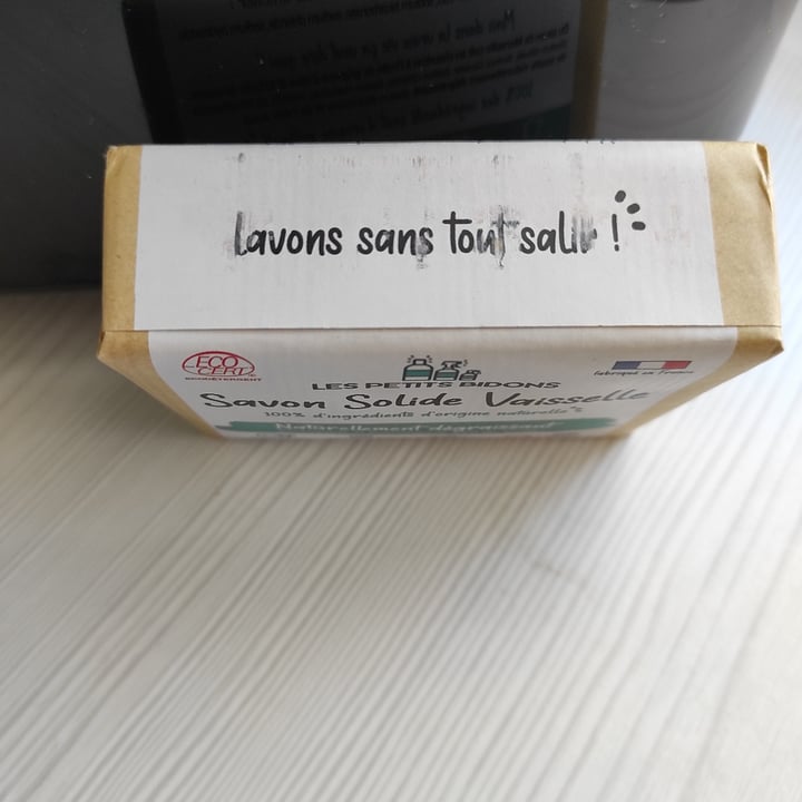 review photo of les petits bidons savon solide vaisselle shared by @lamiafamigliaveg on 17 Sep 2022 - review