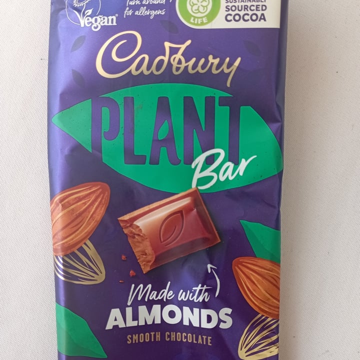 photo of Cadbury Plant Bar Salted Caramel shared by @mimimon on  03 Aug 2022 - review