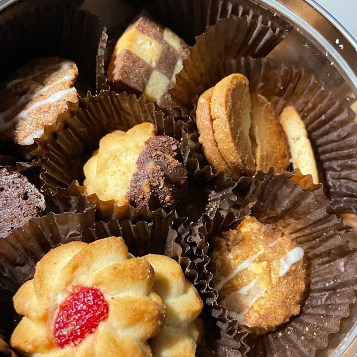 review photo of L' Artisane Creative Bakery “butter” Cookies shared by @mariannaniero on 16 Mar 2022 - review
