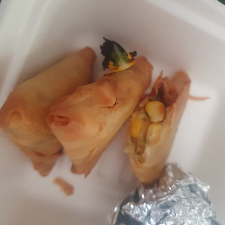 photo of Gias on Montrose Cheese and corn samoosas shared by @sunshineyum on  30 Apr 2021 - review