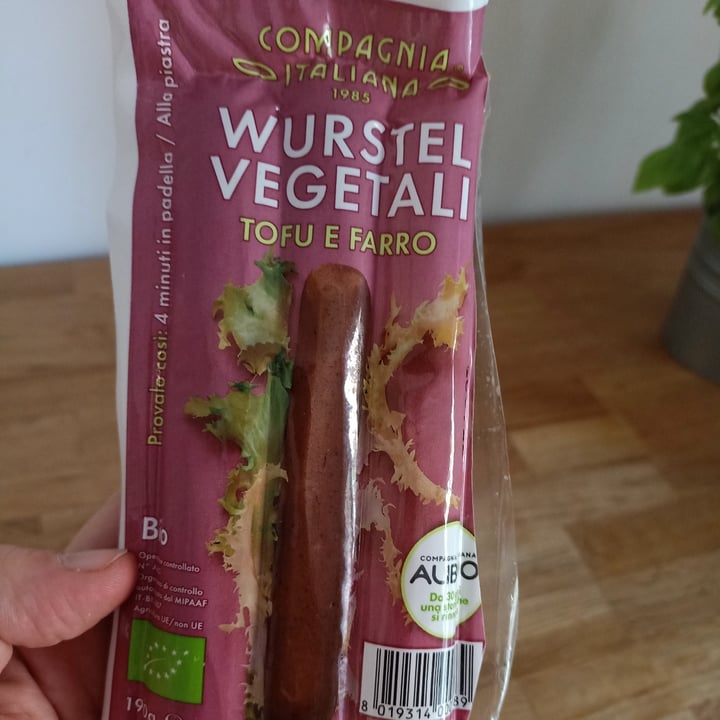 photo of Compagnia Italiana Wurstel Tofu e Farro shared by @minimalroby on  17 Jun 2022 - review