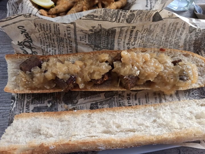 review photo of El Perro Gamberro Vegata De Longaniza Y Mostaza shared by @veggienning on 01 Mar 2020 - review