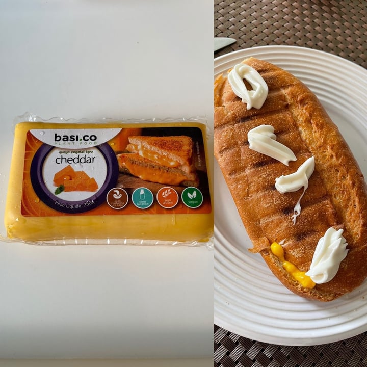 photo of Basi.co Queijo chedar vegano shared by @amaia2021 on  15 Aug 2021 - review