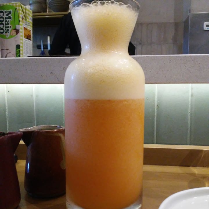 review photo of Let it V - Vegan Sushi Jugo de frutilla, naranja y durazno shared by @yulir00 on 07 Mar 2022 - review