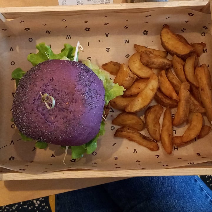 photo of Flower Burger Flower Burger shared by @martac on  27 Mar 2022 - review