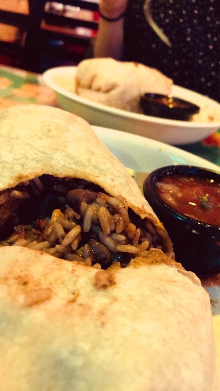 photo of Harry's Burritos Super vegetarian (all vegan) shared by @saphzlc on  05 Apr 2018 - review