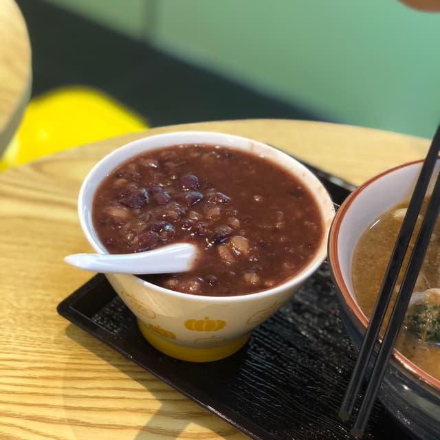 Photo du plat “Red Bean With Lotus Seed”