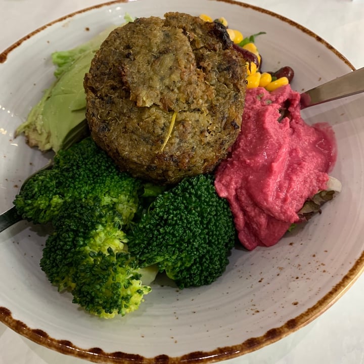 photo of Haakon Superfoods and Juice Custom DIY Salad shared by @keyisman on  19 Nov 2019 - review