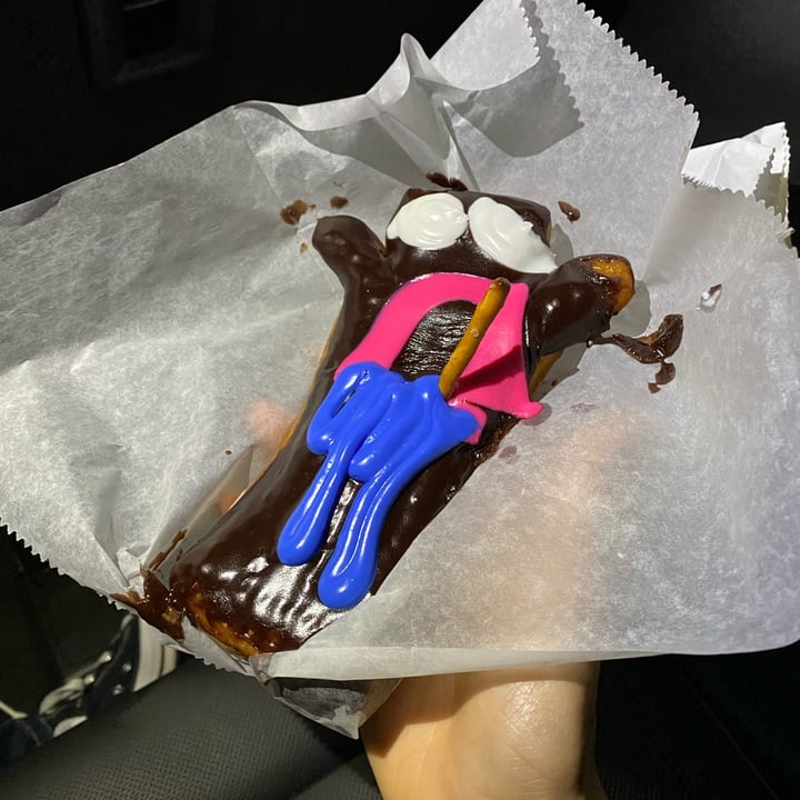 photo of Voodoo Doughnut Voodoo Donut shared by @yarilovezzucchini on  06 Nov 2021 - review
