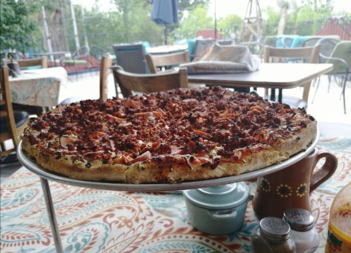 review photo of Ixteriolo's Pizza Mexicana shared by @angelramirez on 20 Feb 2020 - review