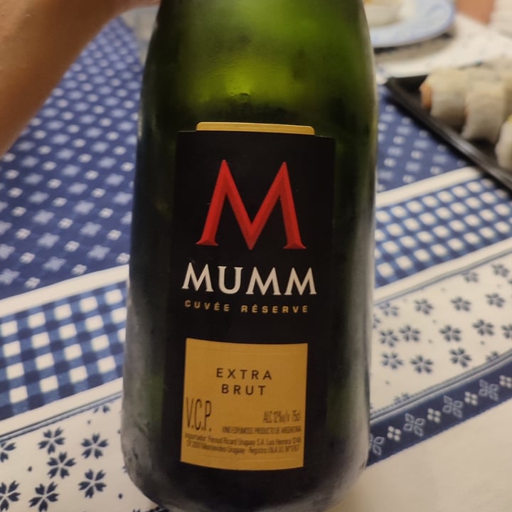 photo of Mumm champagne extra brut shared by @tierrapatuna on  01 Jan 2023 - review