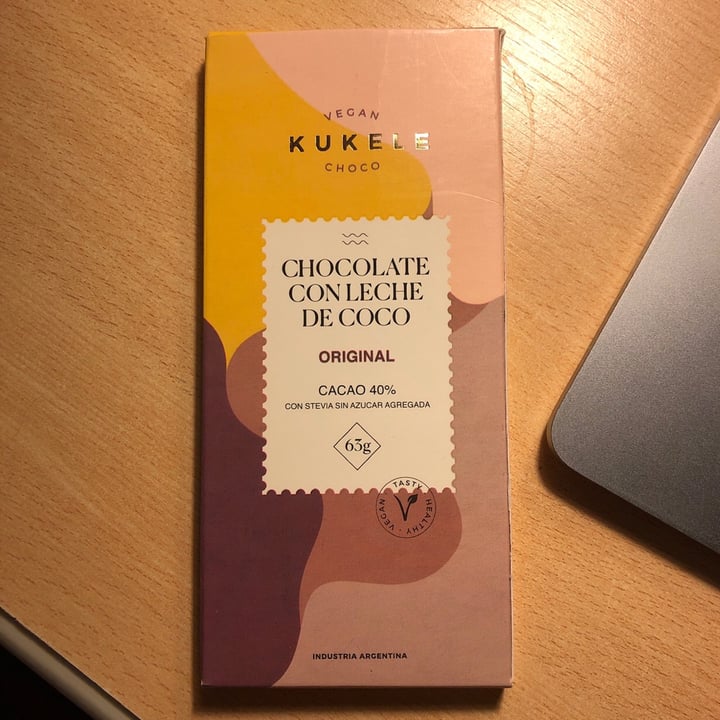 photo of Kukele Vegan Choco Chocolate Con Leche De Coco Cacao 40% shared by @juliaarena on  07 Jun 2022 - review