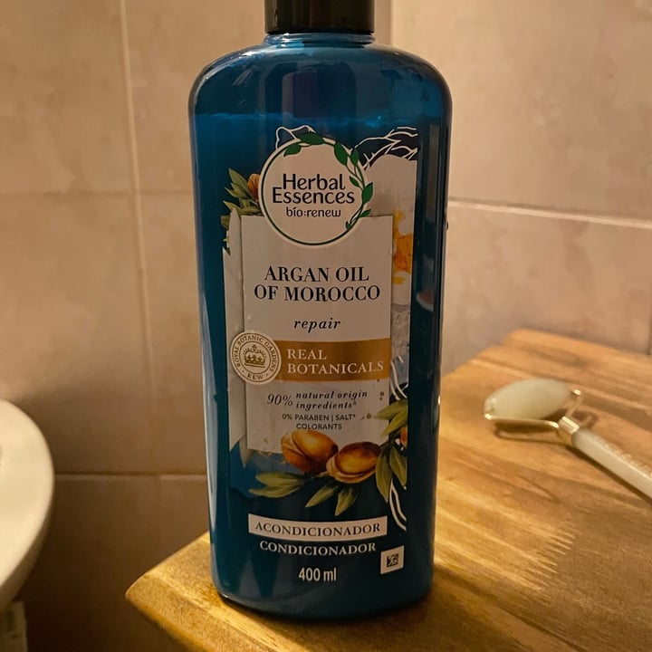 photo of Herbal Essences Acondicionador Argan oil of Morocco shared by @alexandrazamb on  07 Jul 2022 - review