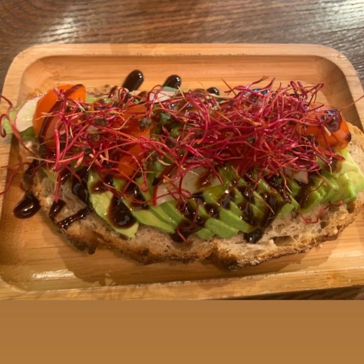 photo of Green Gorilla Café Avocado Toast shared by @missnaiomi on  19 Sep 2021 - review