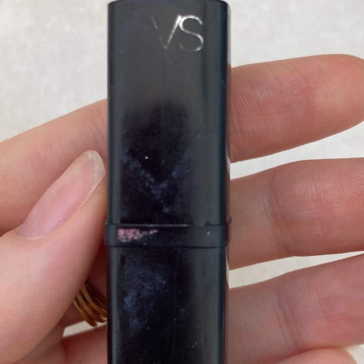 review photo of Victorias secret batom shared by @lucianaribeiro on 12 Sep 2022 - review