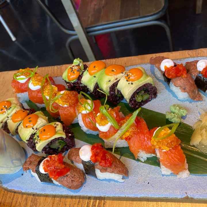 photo of Desoriente sushi shared by @beaandveganfood on  02 Sep 2022 - review