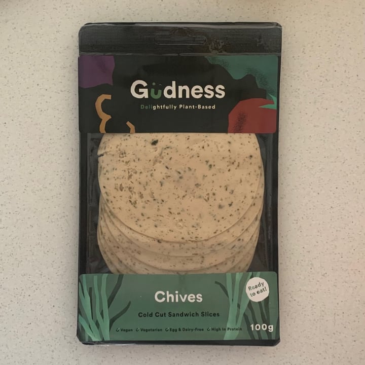 review photo of Gudness Plant-Based Deli Chives Cold Cut Sandwich Slices shared by @theveganstudents on 02 Aug 2021 - review