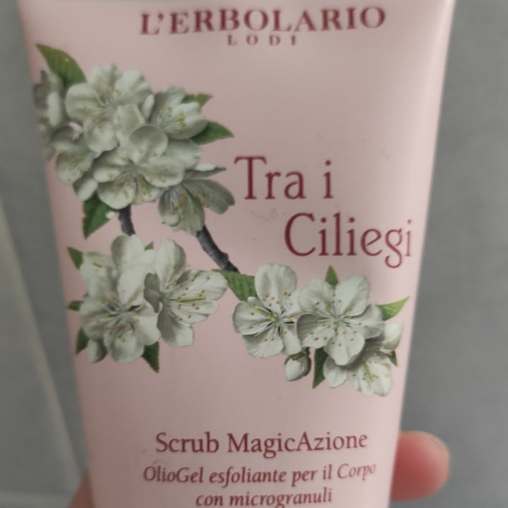 review photo of L’Erbolario Scrub Magicazione shared by @katerpillar on 19 Apr 2021 - review