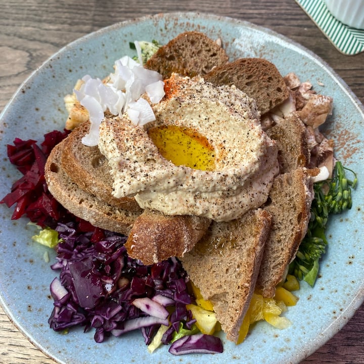 review photo of Hello Love Hummus bowl shared by @lawriephipps on 16 Mar 2022 - review
