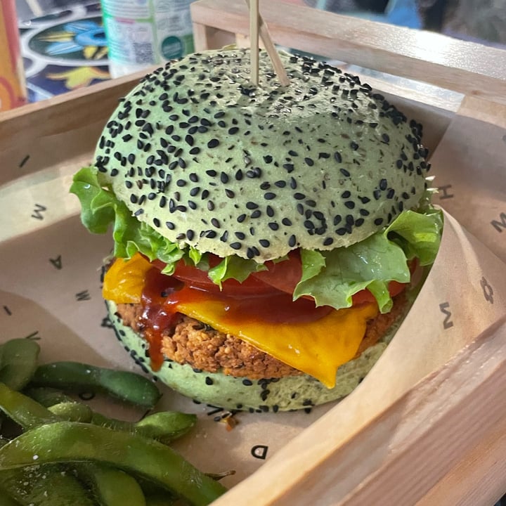 photo of Flower Burger Jungle Burger shared by @chezblanchette on  19 Jun 2022 - review
