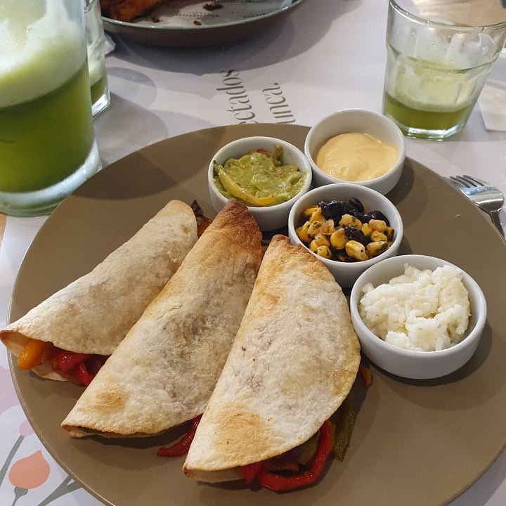 photo of Tea Connection Lomitas Buenos tacos shared by @puurou on  15 Feb 2021 - review