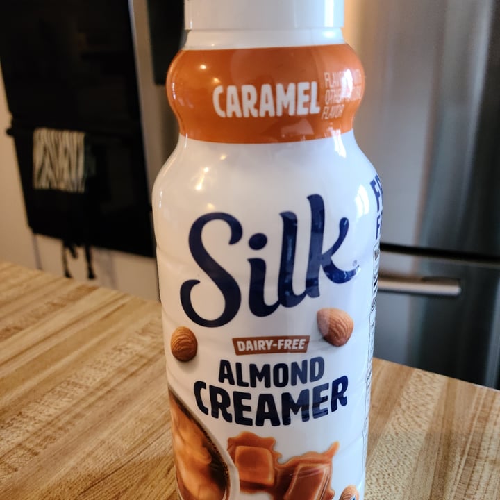 review photo of Silk Almond vanilla creamer shared by @sirius on 19 Apr 2022 - review