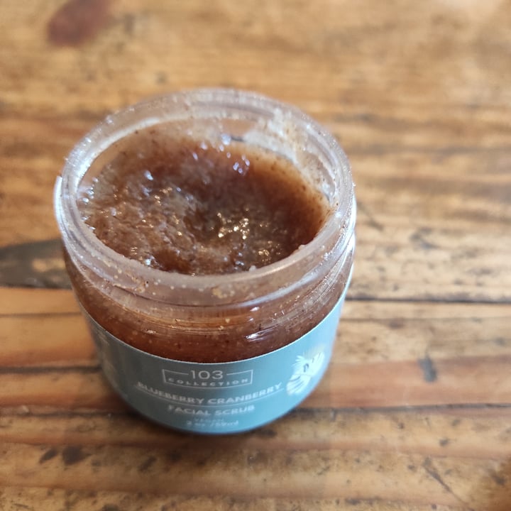 photo of 103 collection Blueberry Cranberry Facial Scrub shared by @tuscanvegan on  27 May 2022 - review