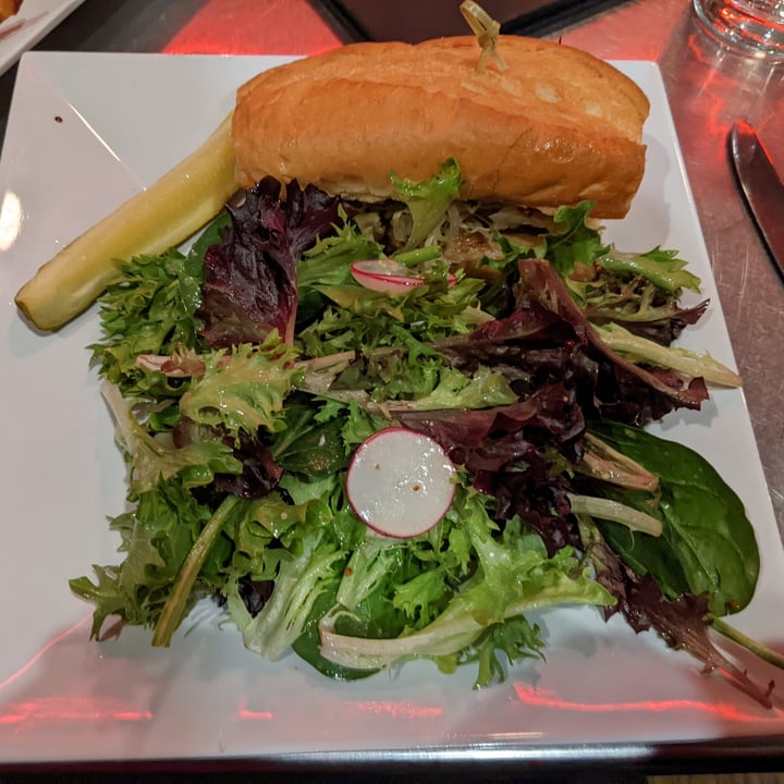 review photo of The Daily Planet Grilled sausage sandwich shared by @alicexyl on 22 Feb 2022 - review