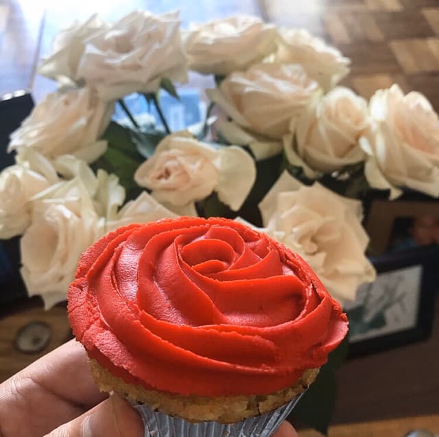 Photo of the dish “Vegan Valentine’s Day Cupcakes”