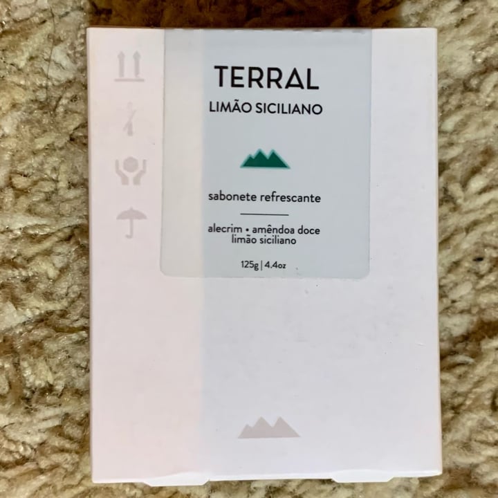 photo of Terral Natural sabonete em barra limão siciliano e alecrim shared by @isalou on  04 Jun 2022 - review