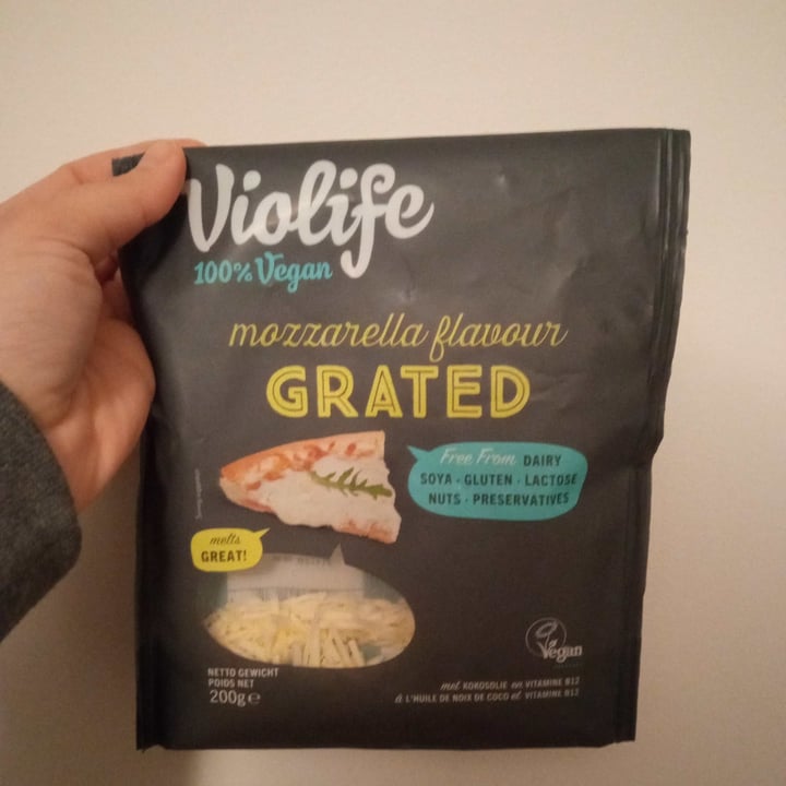 photo of Violife Mozzarella Flavour Grated shared by @neroisvegan on  08 Dec 2021 - review