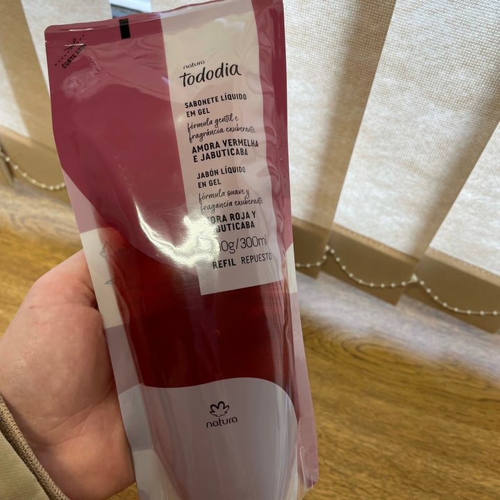 review photo of Natura Sabonete líquido em gel shared by @jessicacolaco on 22 Jul 2021 - review