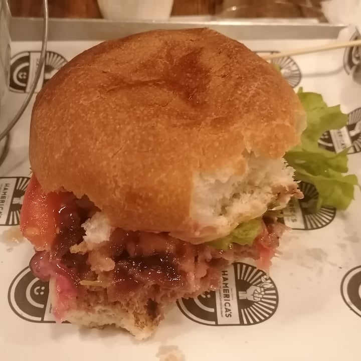 photo of Hamerica's Smile burger shared by @aconito88 on  02 Dec 2021 - review